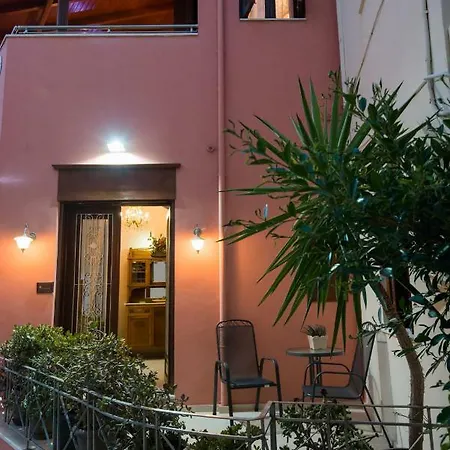 Retro 51 Apartment Rethymno (Crete)